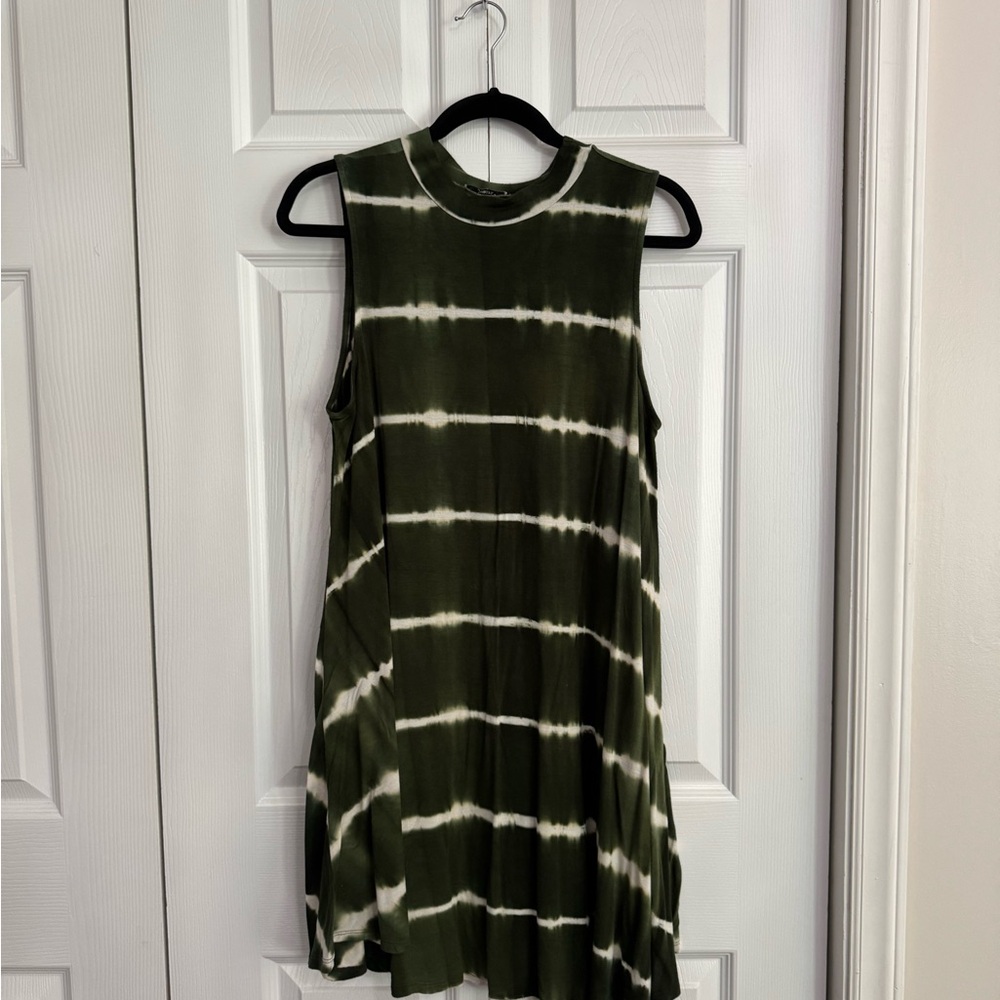 Green Tie-Dye Sleeveless Dress